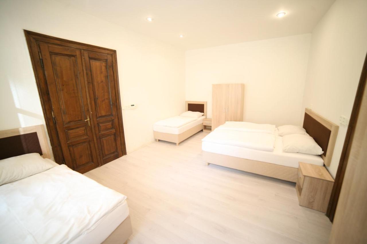 Hotel Leon Praag Buitenkant foto